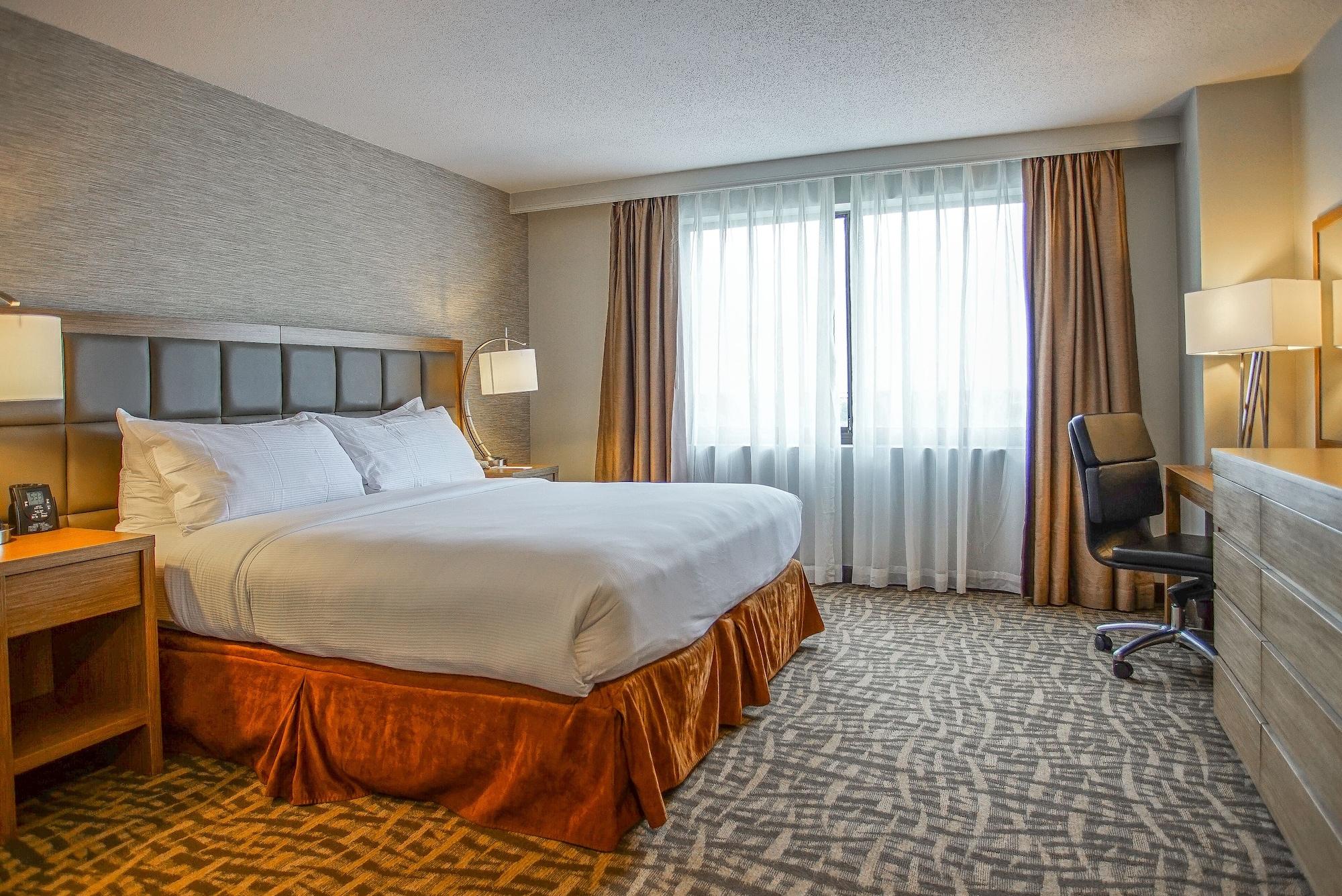 Ramada By Wyndham Southfield Hotel Eksteriør billede