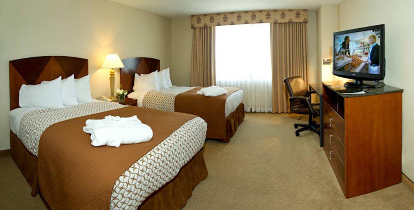 Ramada By Wyndham Southfield Hotel Eksteriør billede