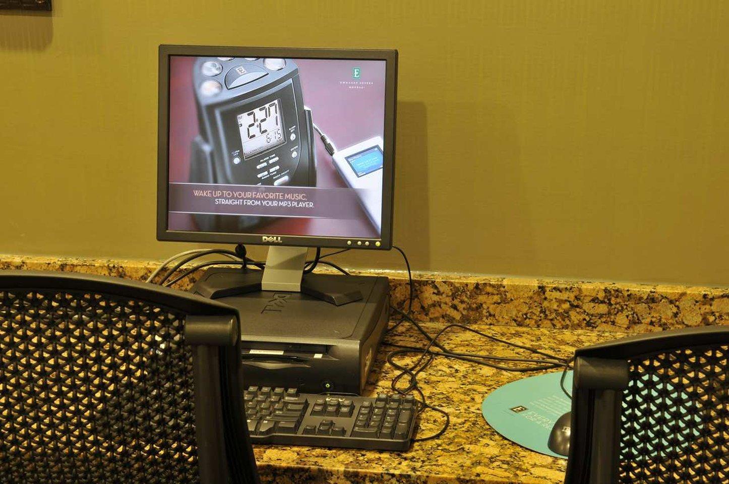Ramada By Wyndham Southfield Hotel Eksteriør billede