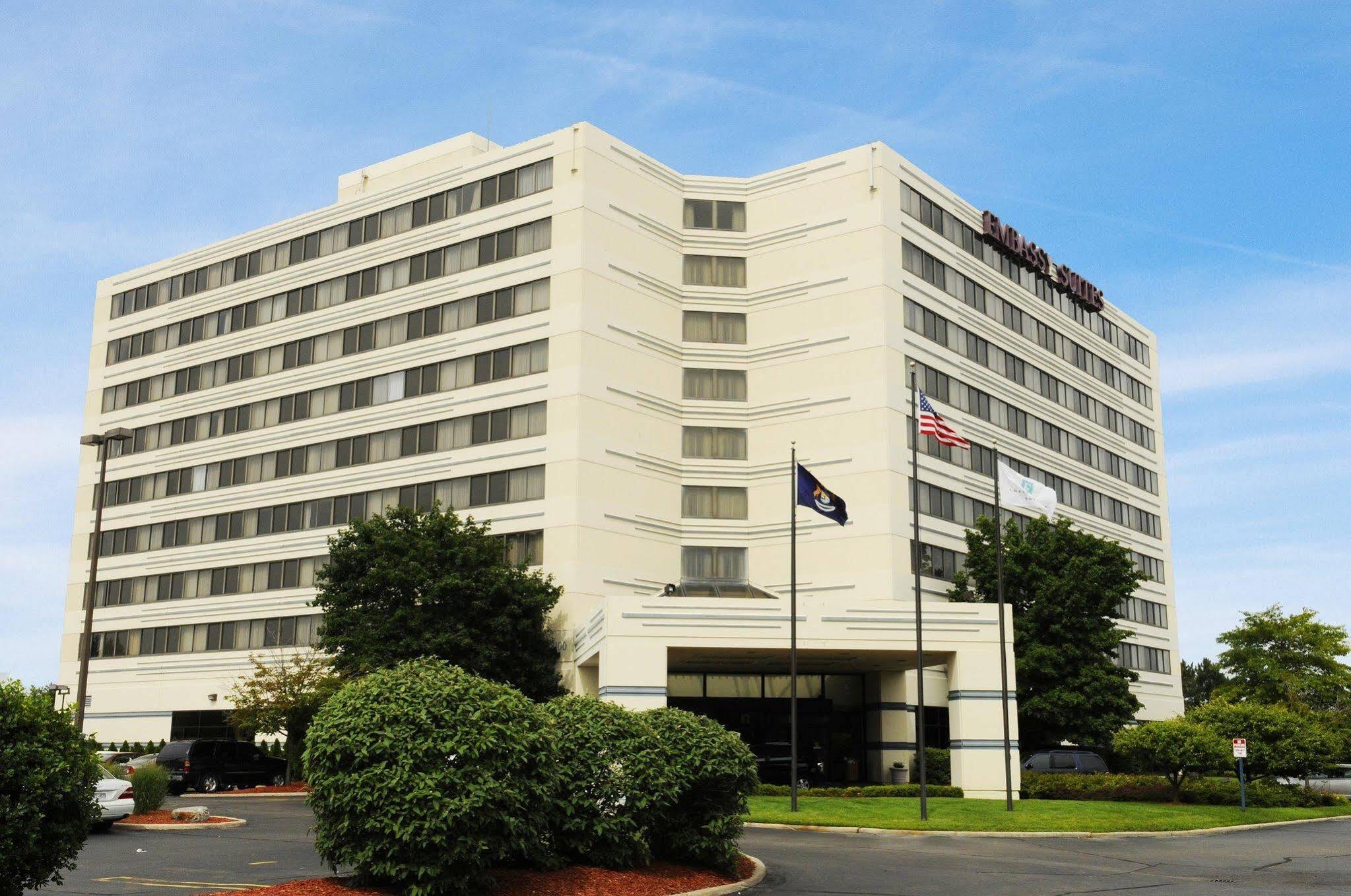 Ramada By Wyndham Southfield Hotel Eksteriør billede